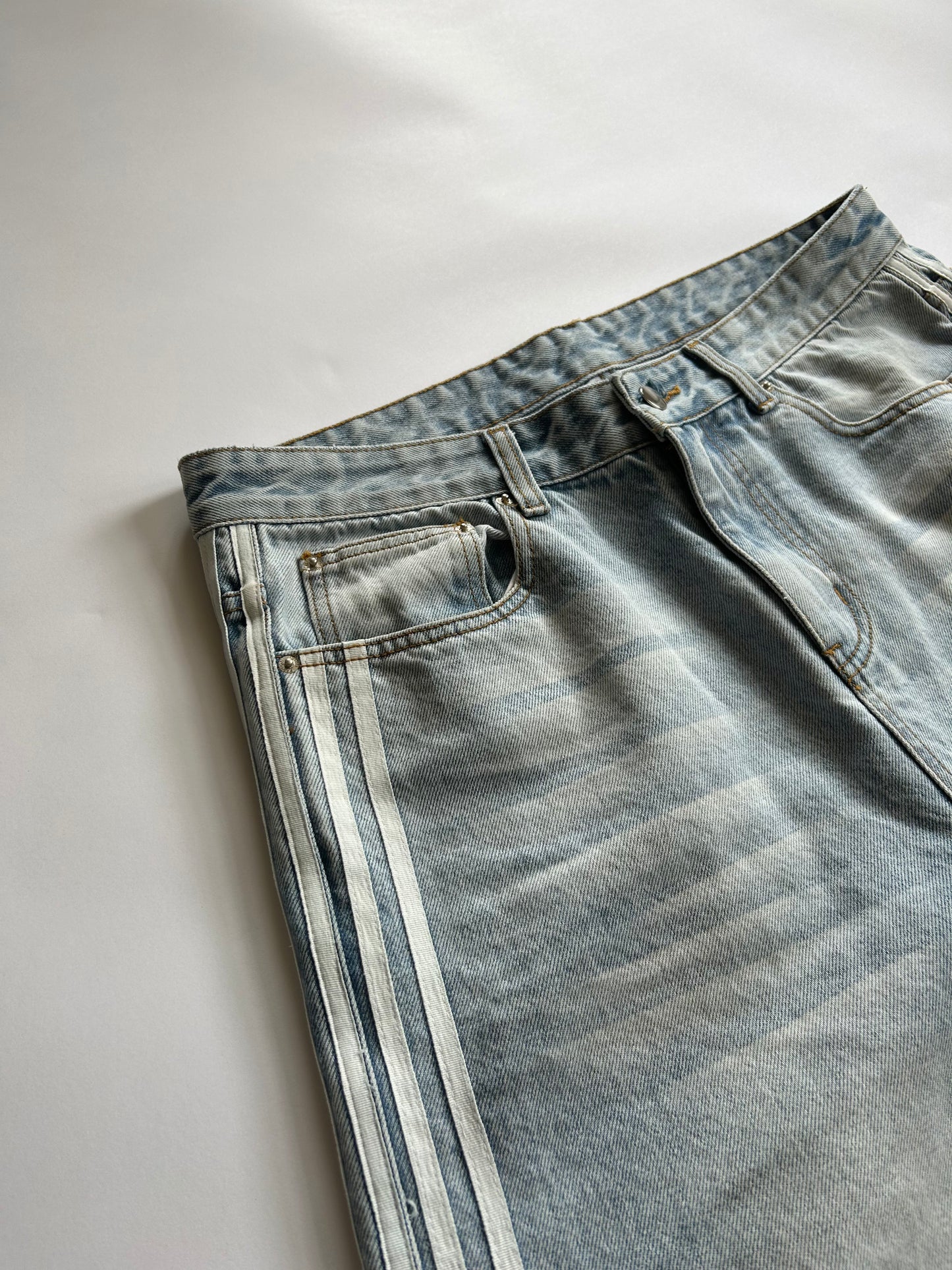 Baggy Arc Jeans (Washed Blue)