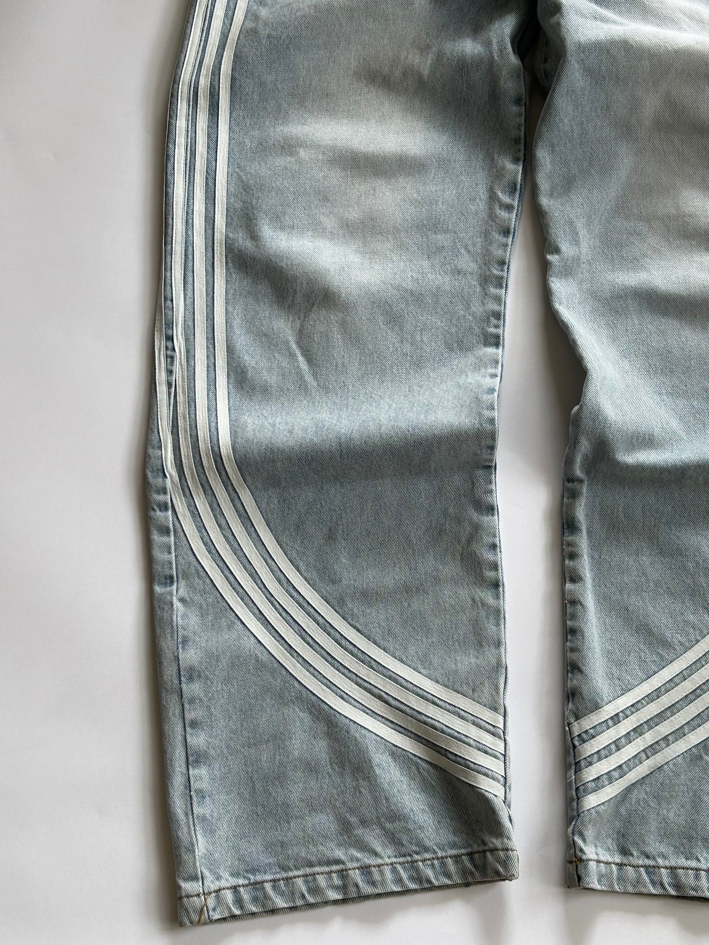 Baggy Arc Jeans (Washed Blue)